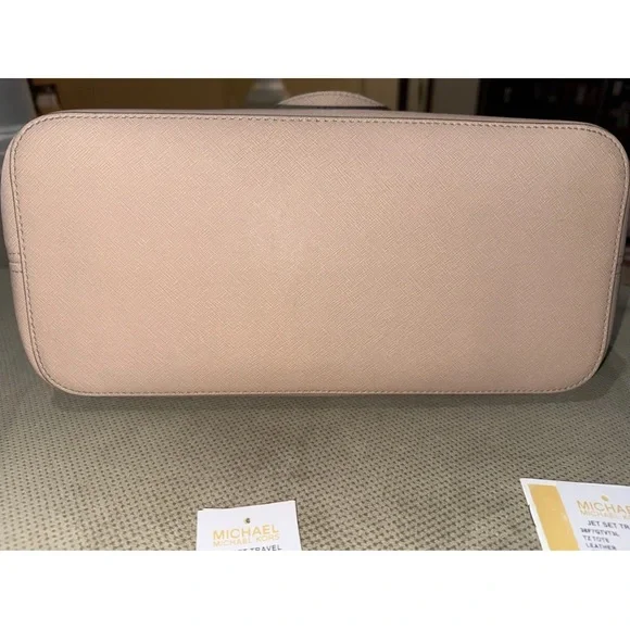 Michael Kors Cream Tote Bag and Wallet Set - Picture 13 of 15